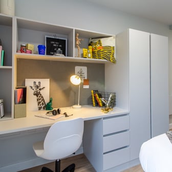 Silver En Suite - Image 2